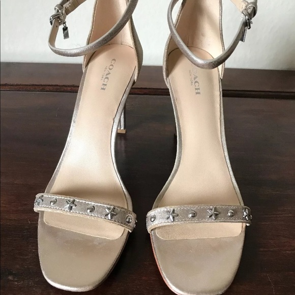 Coach dusted Nude heels size 9 - Picture 2 of 6